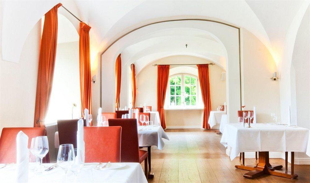 Schlossgut Groß Schwansee Exteriör bild Restaurant "Schiff"